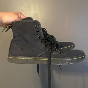Dr. Martens Sheridan Canvas boot